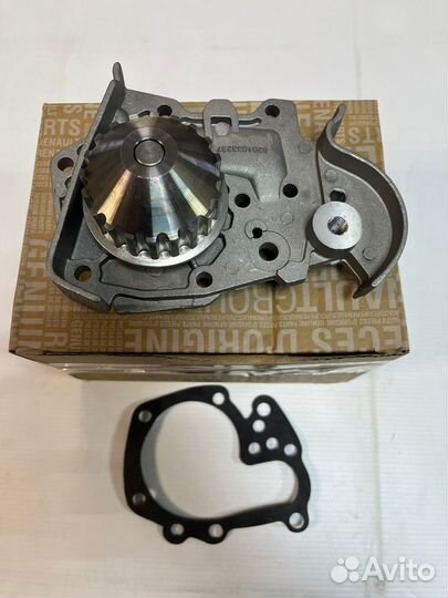 Насос водяной Рено Ларгус 8 кл новый