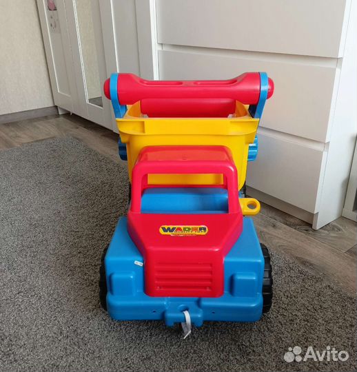 Детская машинка каталка