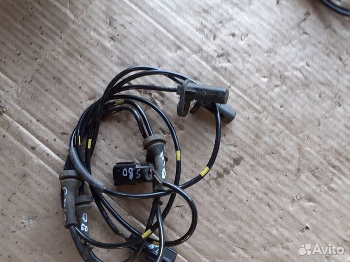 Датчик ABS передний Вольво (S80) до 2006г.в