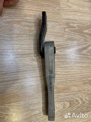 Опора двигателя задняя VW Tiguan 7N0199855B