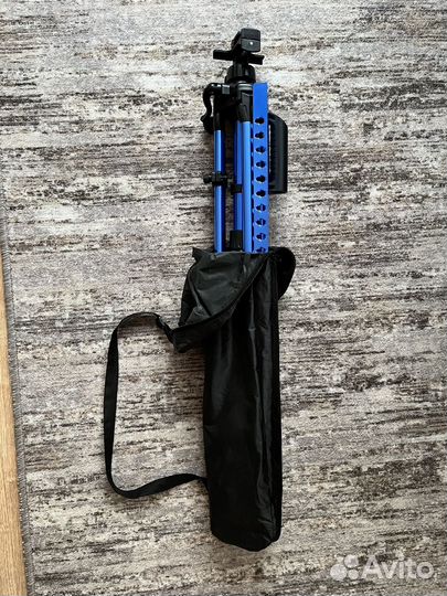 Штатив для фотоаппарата