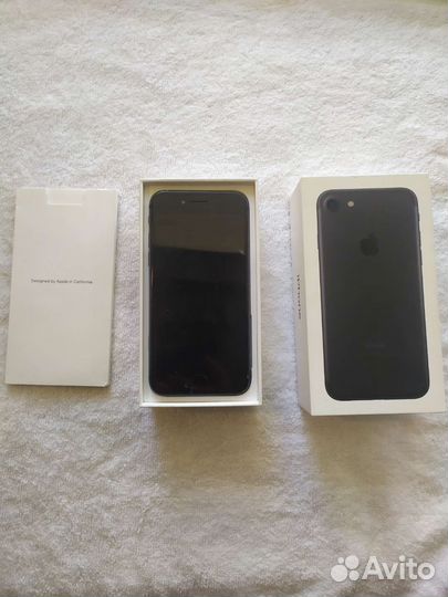 iPhone 8, 64 ГБ