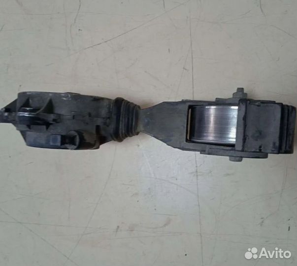 Натяжитель ремня еp6 Пежо