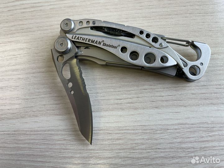 Мультитул leatherman skeletool