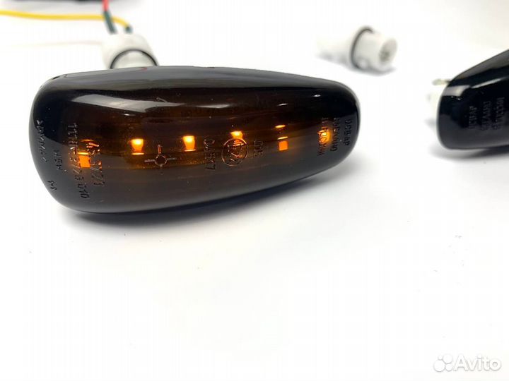 Повторители на крыло LADA Kalina, Priora