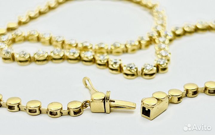 Золотое колье с бриллиантами