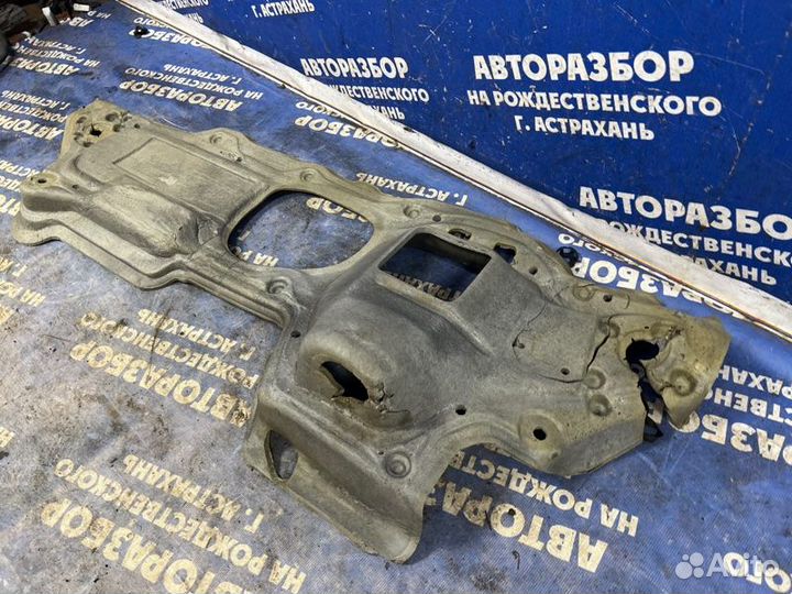 Шумоизоляция моторного отсека Volkswagen Passat Cc