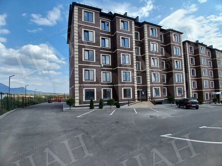 2-к. квартира, 66,9 м², 3/5 эт.