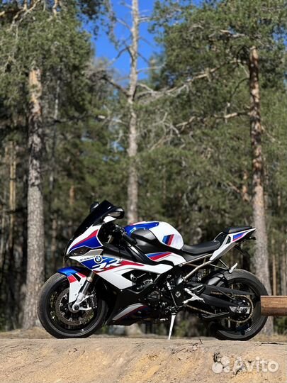 BMW S1000RR M
