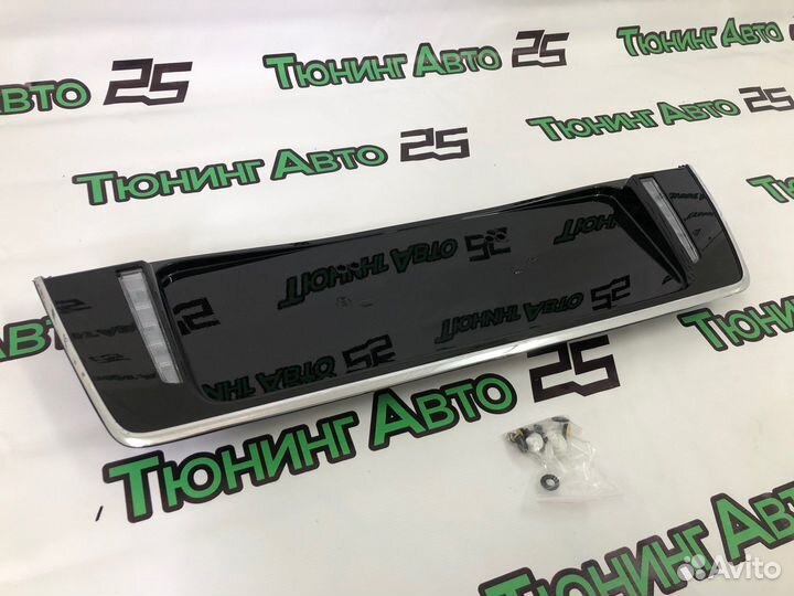 Накладка под задний номерной знак LX570/LX450d