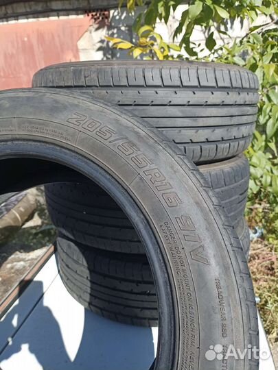 Yokohama Bluearth ES32 205/55 R16