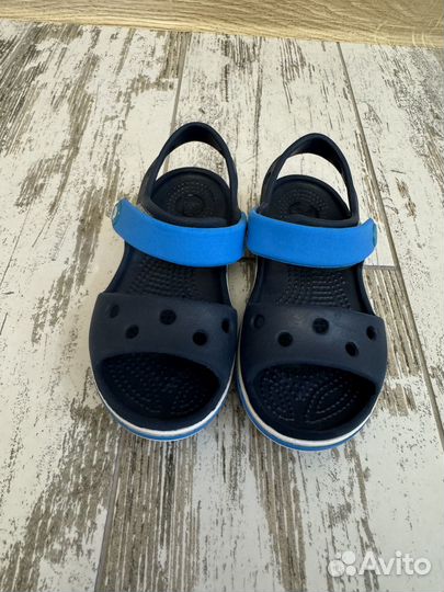 Сандали crocs c8