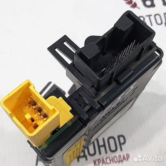 Блок подрулевых переключателей Volkswagen Golf MK5