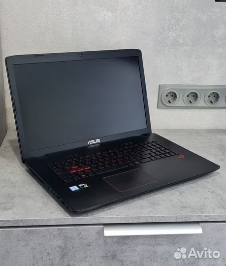 Игровой ноутбук 17.3 asus ROG