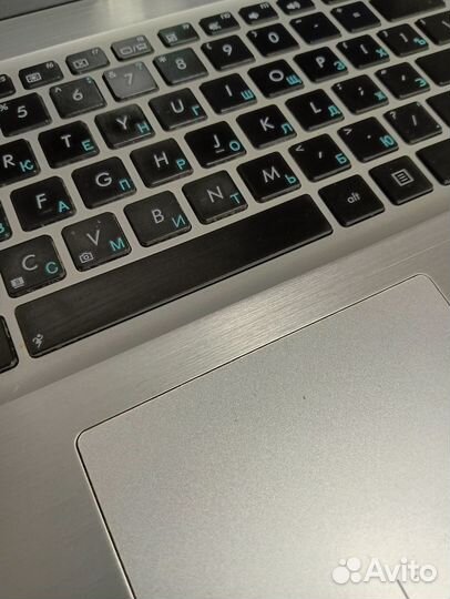 Мощный игровой ноутбук 500SSD+500HDD, 8Gb, GT740