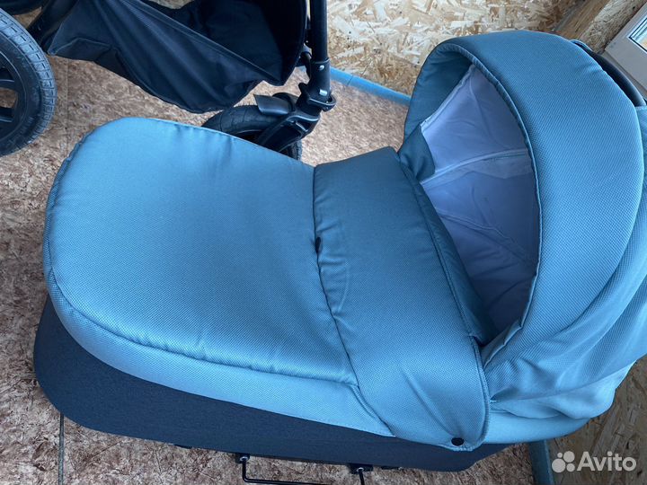 Коляска 2в1, шезлонг в подарок