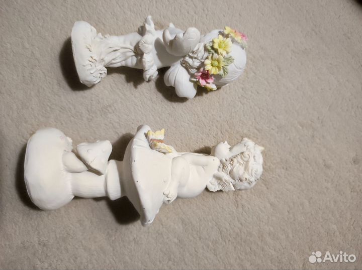 Фигурки девочки и мальчика декоративные