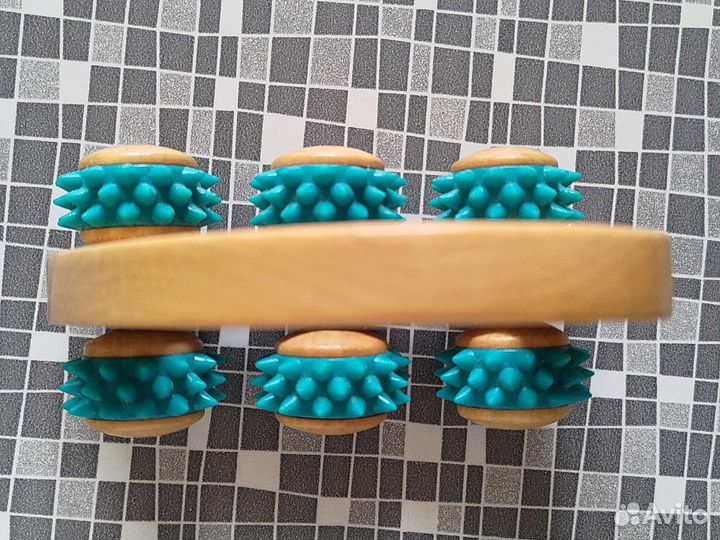 Массажёр ручной из дерева