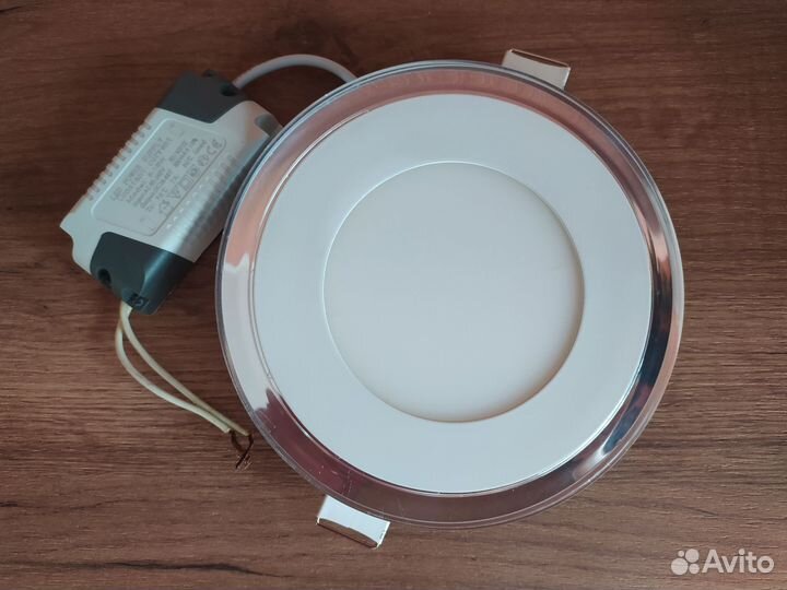 Светильник встраиваемый потолочный