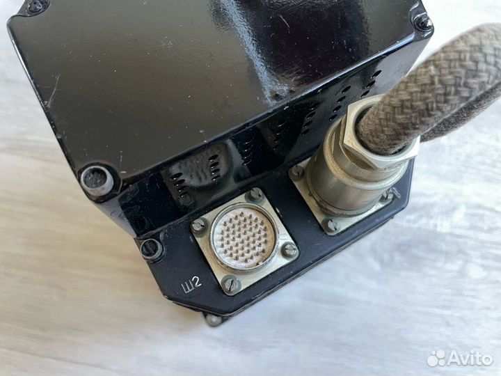 Прибор командный пилотажный пкп-72а