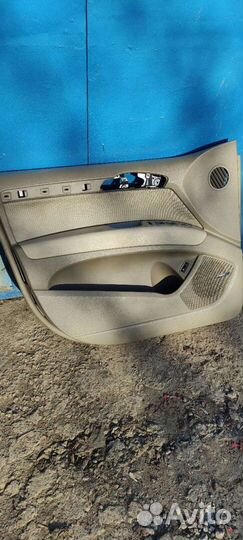 Обшивки,карты дверей ауди ку7 4l