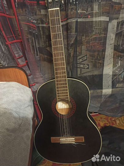Классическая гитара бу