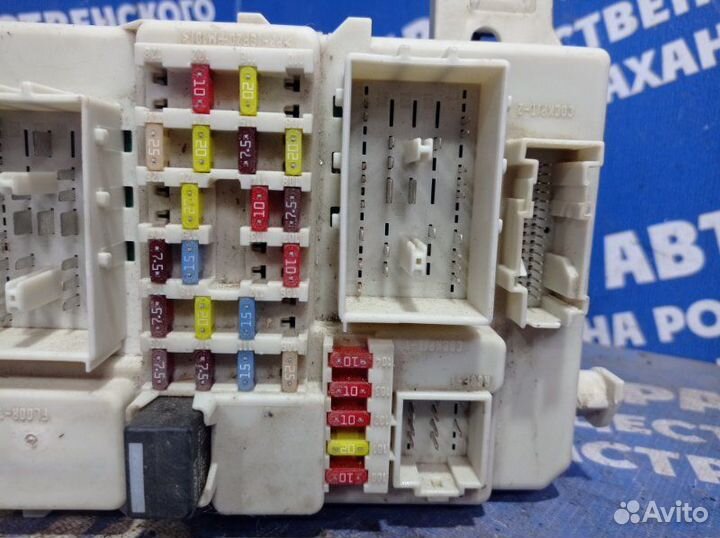 Блок предохранителей Ford Focus 2 седан 2006