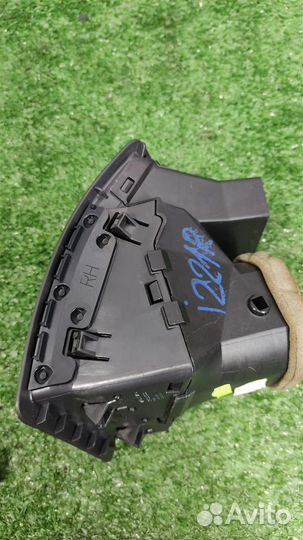 Дефлектор торпедо правый Volvo XC90 2006