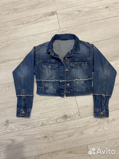 Джинсовая куртка Sisley