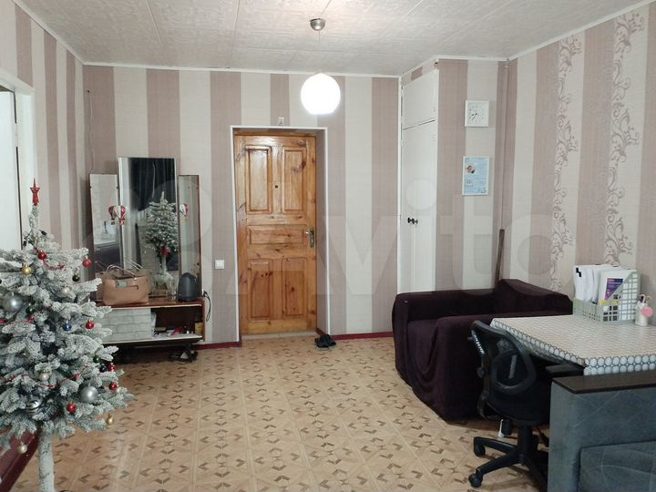 2-к. квартира, 52 м², 2/5 эт.