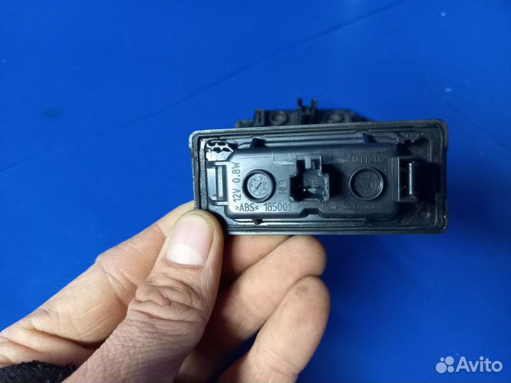 Фонарь подсветки номера Volkswagen Polo V (2009—20