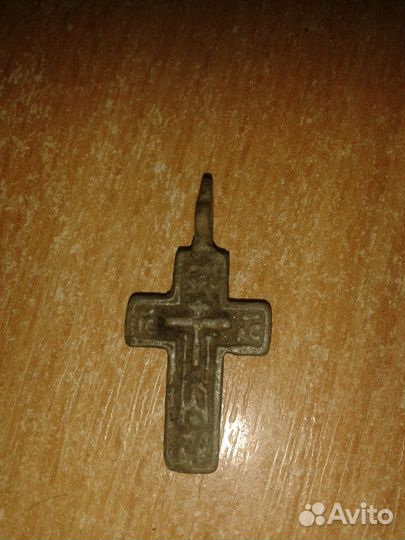 Нательный крест старинный