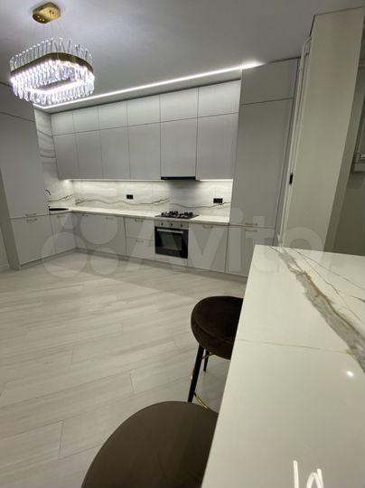 2-к. квартира, 68 м², 12/13 эт.