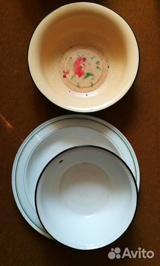 Эмалированные тазы и тазики СССР