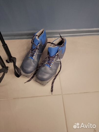 Лыжные ботинки, лыжи