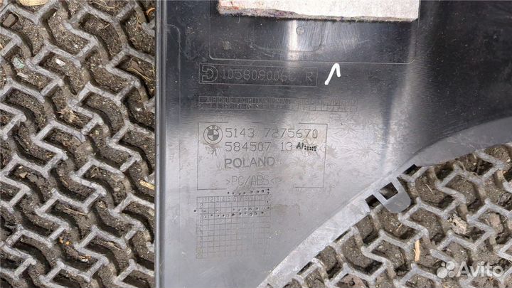 Обшивка стойки BMW i3, 2015