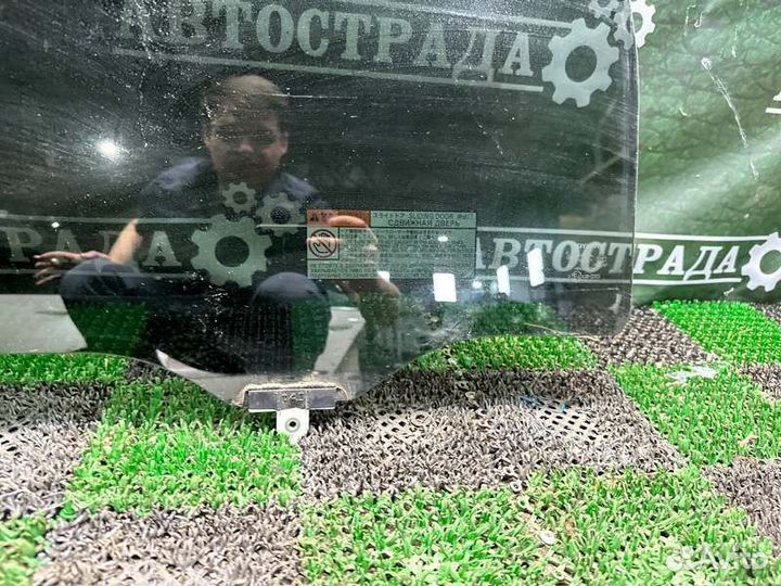 Стекло двери заднее левое Toyota Alphard 2015-2022