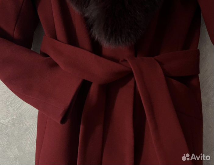 Пальто с натуральным мехом