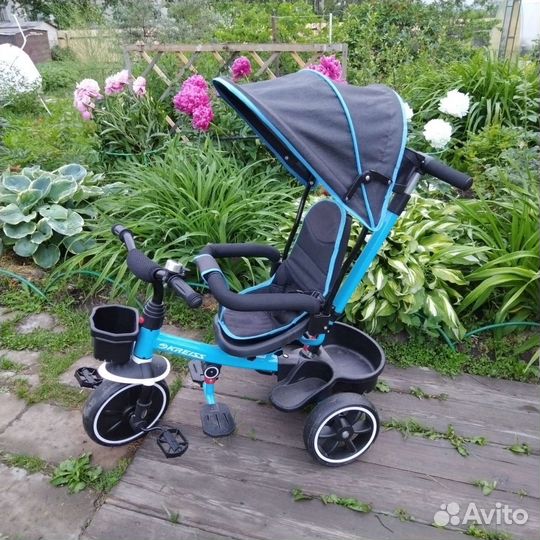 Детский велосипед с ручкой