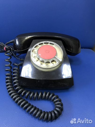 Стационарные дисковые телефоны СССР