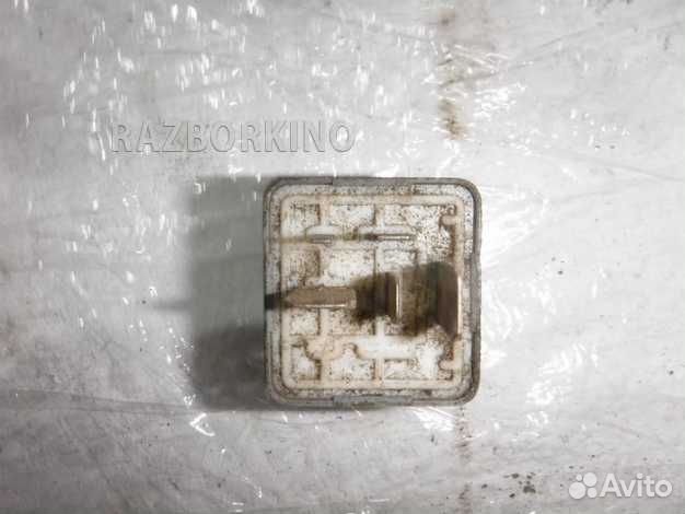 Реле Шкода Superb 1 3U