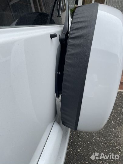 УАЗ патриот.муляж запасного колеса