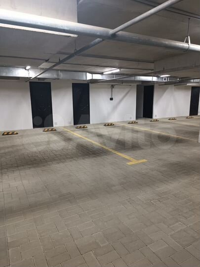 Машиноместо, 15 м²