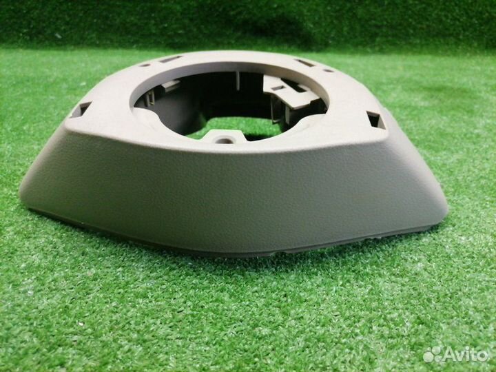 Накладка рулевого колеса Nissan Tiida C11