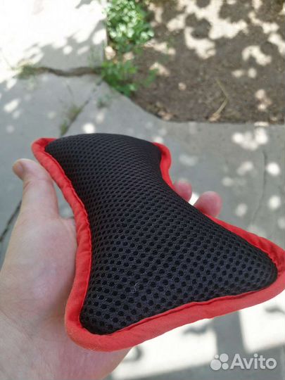 Подголовник детский, 18х12 см, отличное состояние