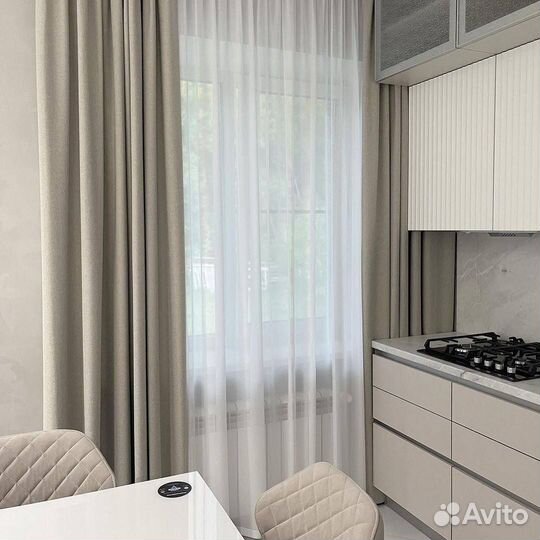 Кухня модульная с витриной под ключ