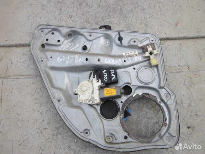 Стеклоподъемник задний левый Фольксваген Гольф 4