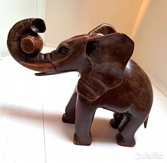 Фигурка слона из цельного красного дерева 55 см