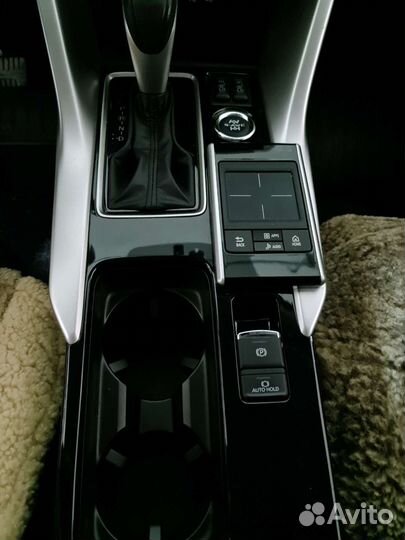 Mitsubishi Eclipse Cross 1.5 CVT, 2019, 19 000 км