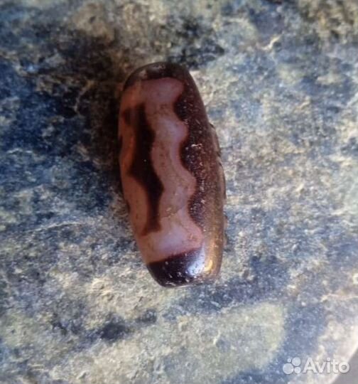 Бусина Дзи 2-глаза с мантрой